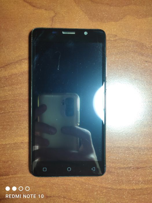 Смартфон Mandalina M200