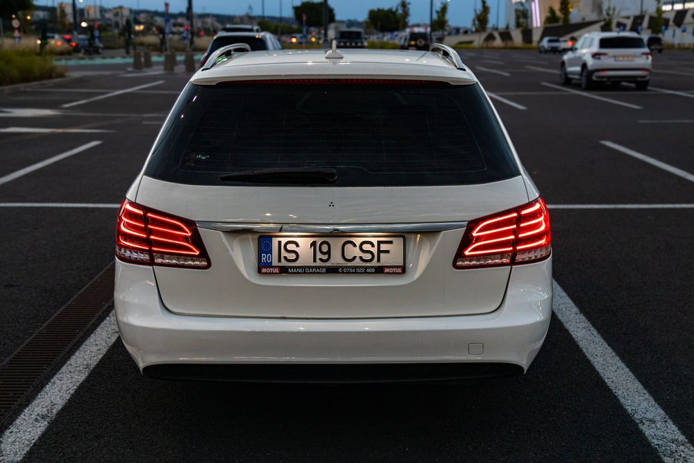 Mercedes Benz E200 W212