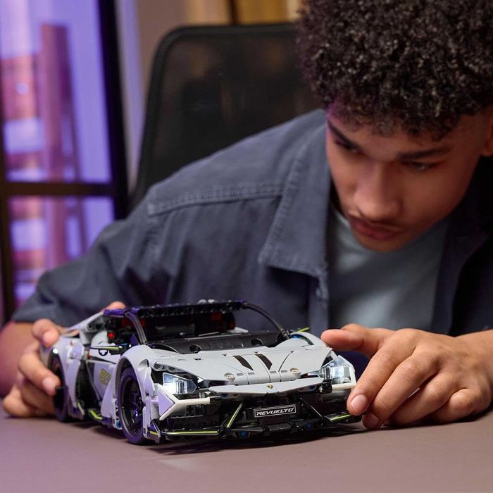 Коструктор LEGO Technic Lamborghini Revuelto! Новый! Оригинал LEGO!