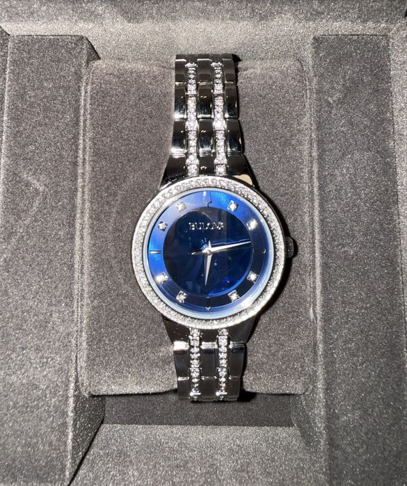 Дамски часовник Bulova Phantom Crystal 96L276