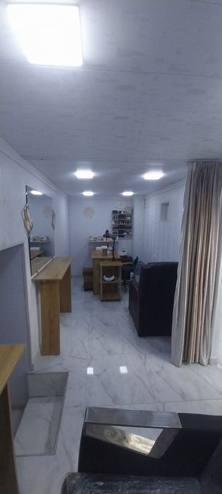 Salon krasati arendaga beriladi