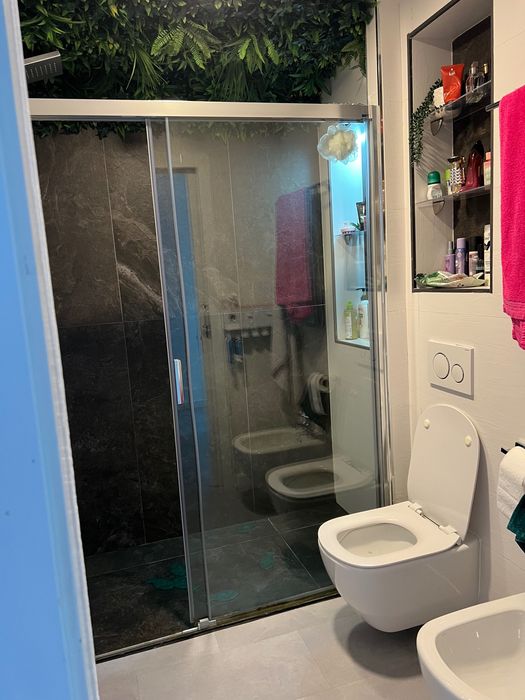 Închiriez apartament