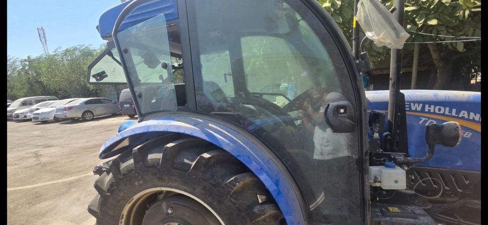 Dt 4 65B Nev Holland