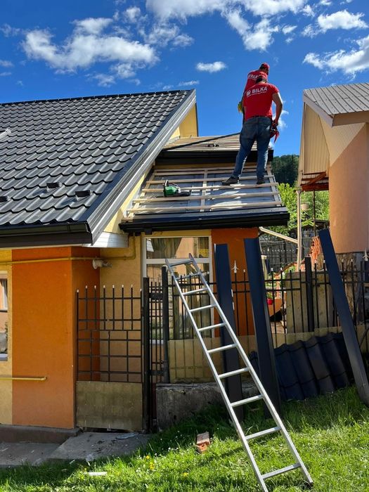 Firmă de montaj acoperișe jgheaburi burlane reparații