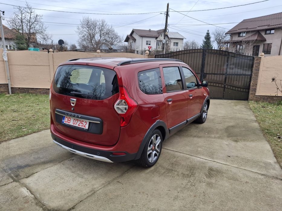 Dacia lodgy stepway tehroad 1.3 tce 7 locuri Rate cu Buletinul  2019