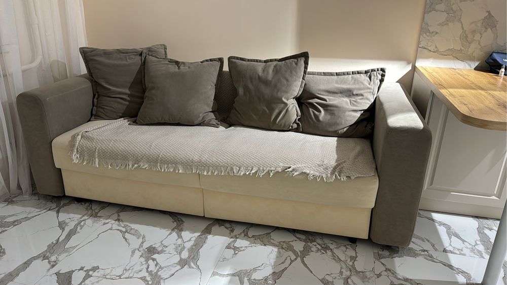 Продам диван срочно