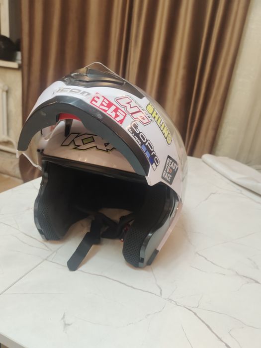 Продам шлем срочно