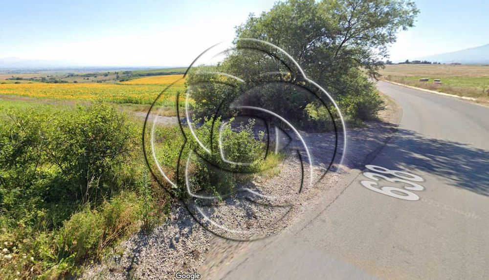 УПИ! Парцел в новата част до Божурище на асфалтов път