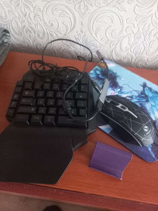 Продам клавитуру и мышку