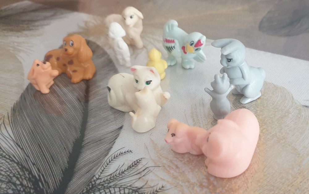 Фигурки из киндер -сюрприза.