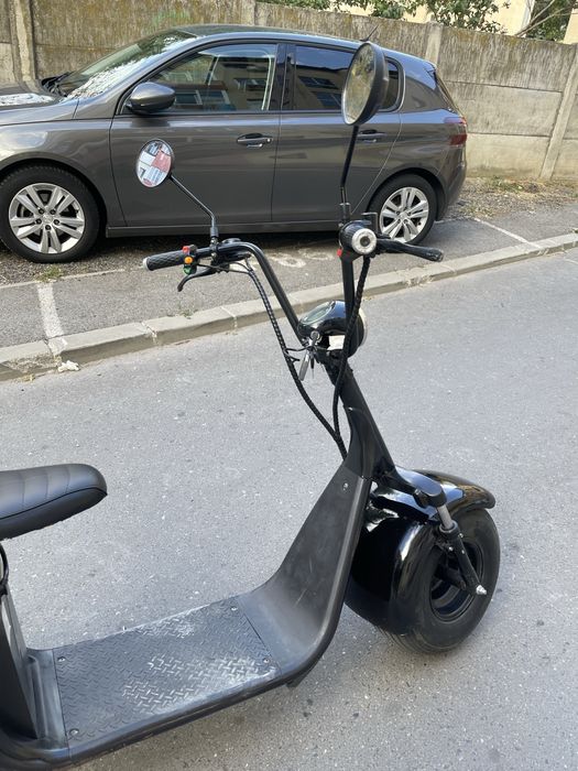 Moped electric scuter