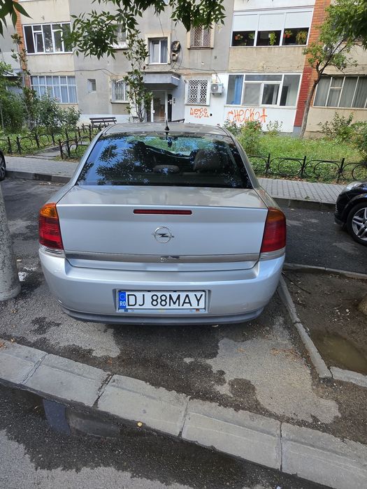Autoturism Opel Vectra