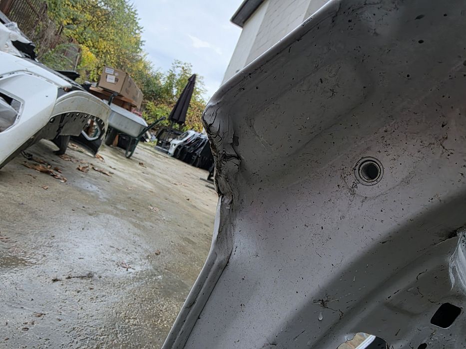 Bmw x1 f48 2020 заден капак багажник врата