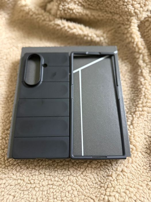 Samsung Galaxy Z Fold 7 jet black