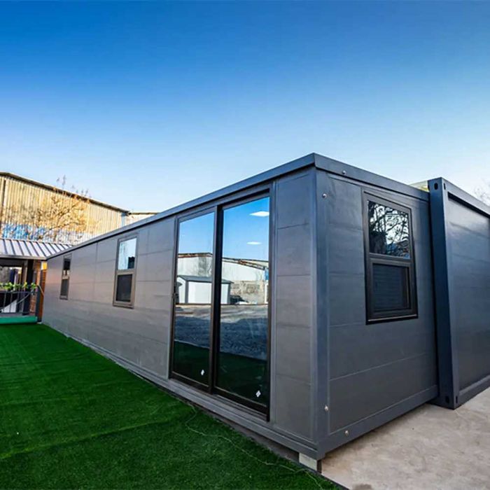 Продам контейнеры 20 40 тонн