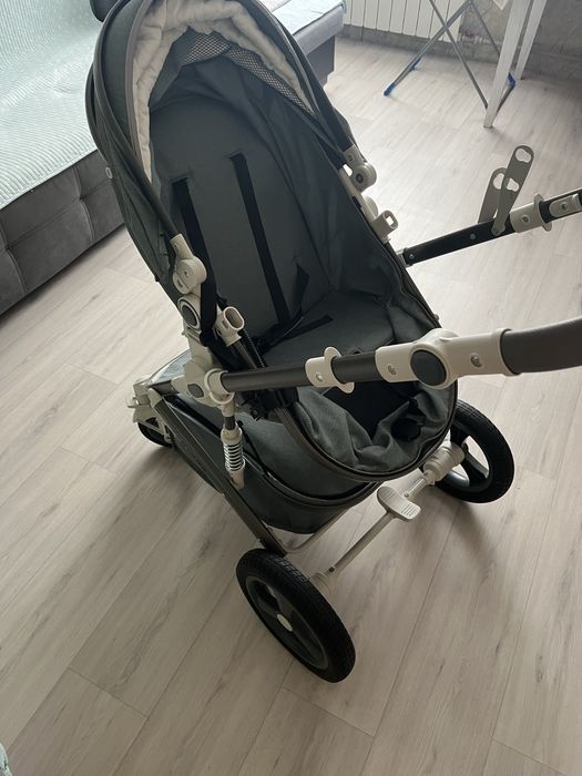 Продам новую коляску в отличном состоянии вторая коляска в подарок