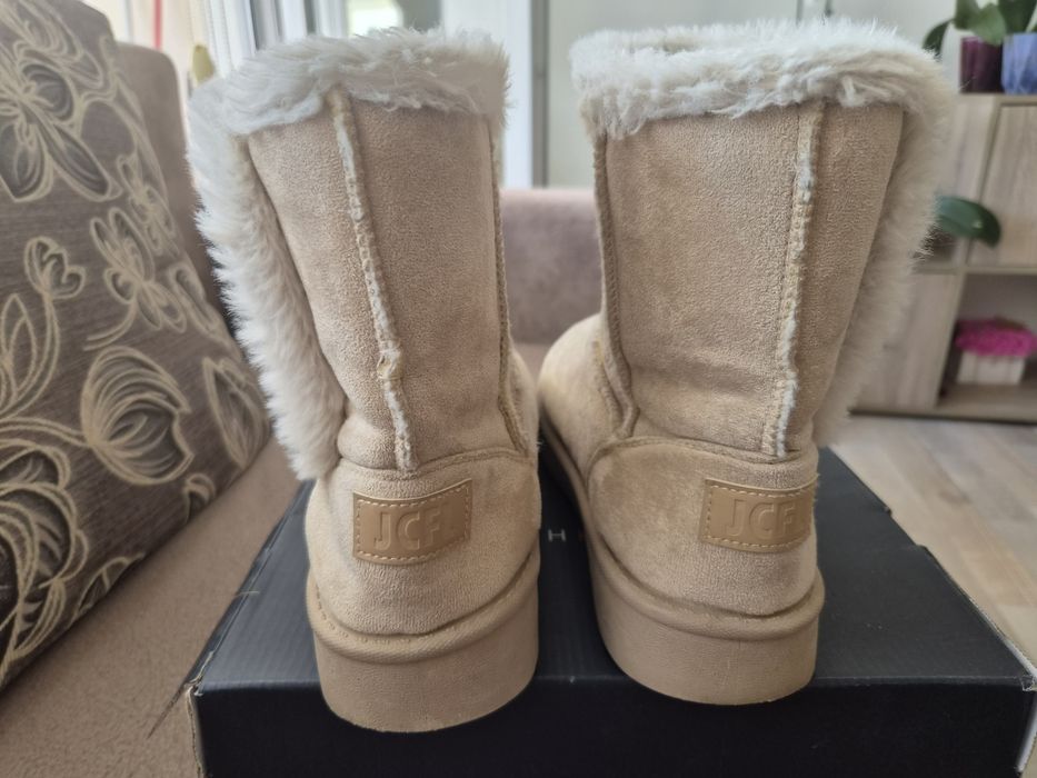 Готини ботушки тип UGG