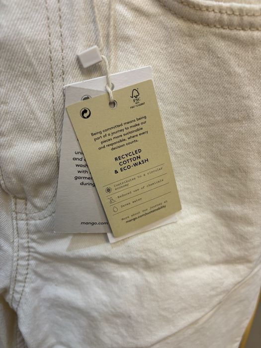 Стильные джинсы Mango в новом состоянии