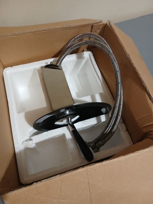 Дизайнерски Стоящ смесител  Интер Керамика, батерия , смесителен кран