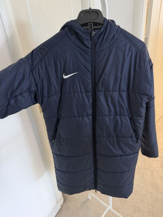 Geaca Nike iarna lunga 147-158 cm -11-12 ani