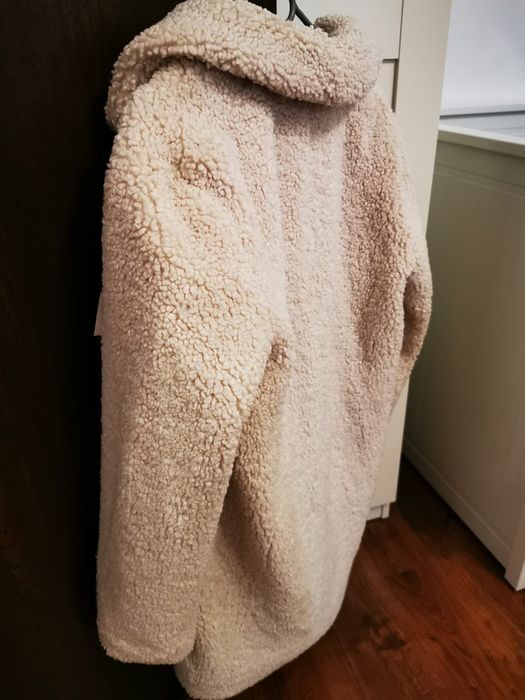 Vand haina de blana sintetica, calitativa, nr. 40, C&A