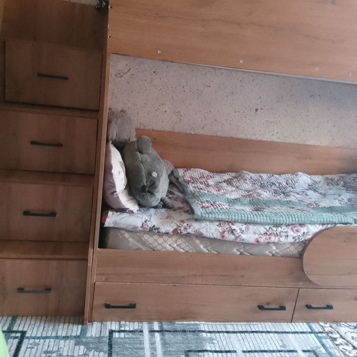 Продаётся двух ярусная кровать