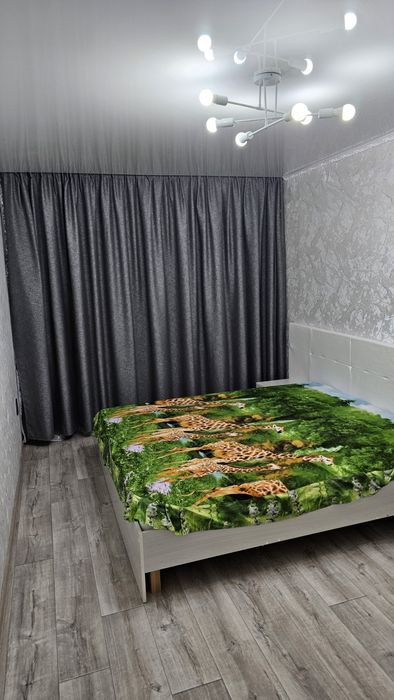 Продам 2-х комнатную на 4 районе