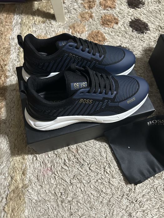 39-43 кроссовки boss