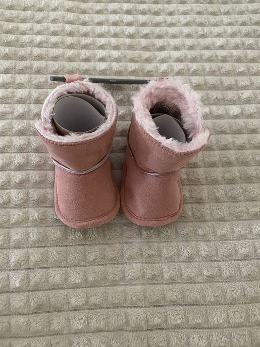 Бебешки буйки ботуши 17 номер