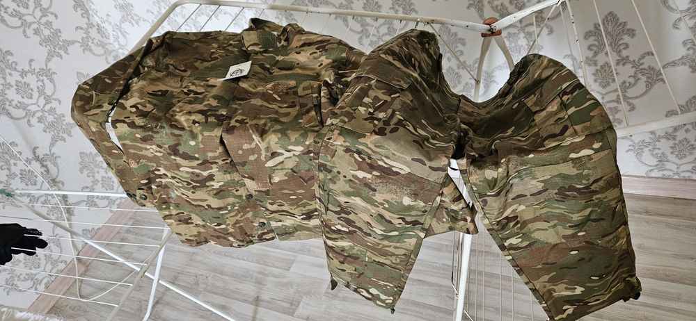 Продам форму и обувь срочно