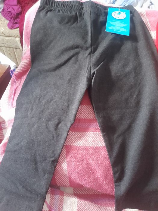 Продам для девочки бриджи 4-5лет