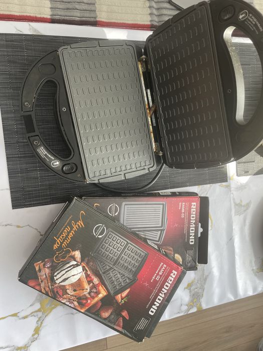 Redmond вафельница с панелями