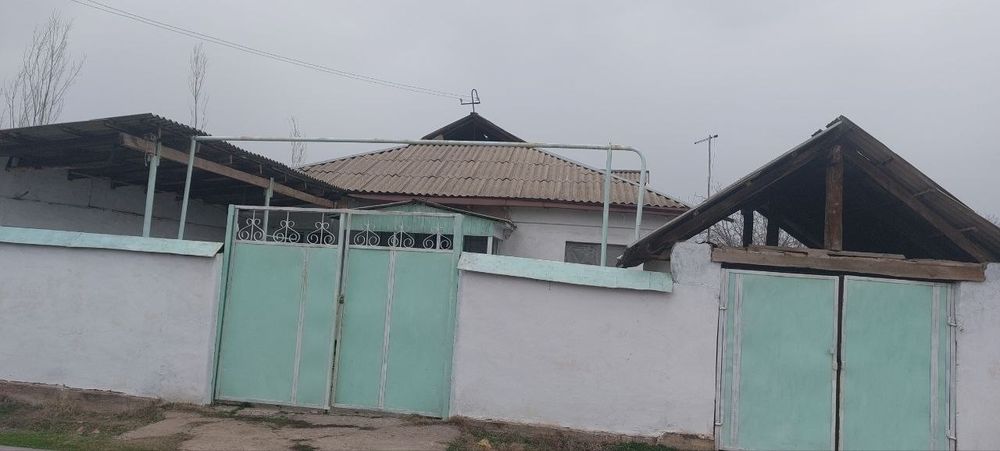 Uy sotiladi/Продаётся дом