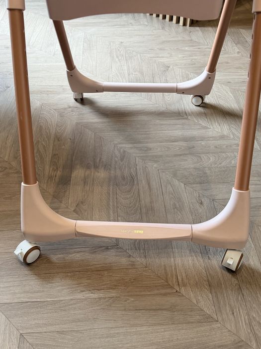 Scaun de masă Peg Perego Prima Pappa Zero Follow Me  ideal pentru diversificare