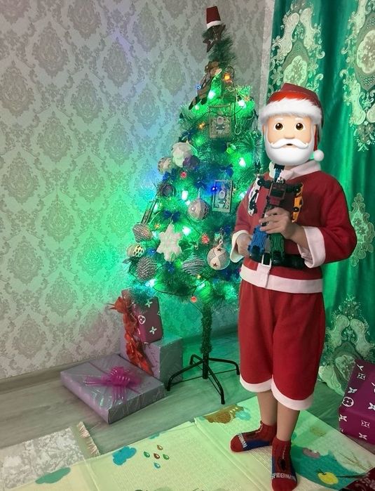 костюмы принца,санты,гномика