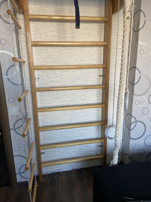 Шведская стенка.