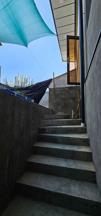 Сотилади Янги уй\Маннон Уйгур махалля\ор-тир Ислом Нури масджид\