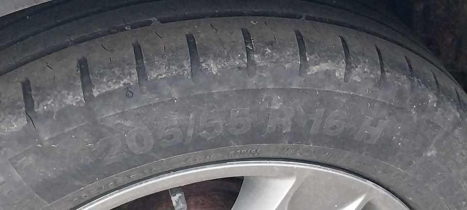 4 cauciucuri originale de pe Dacia Sandero Stepway 205/55 R16 H.