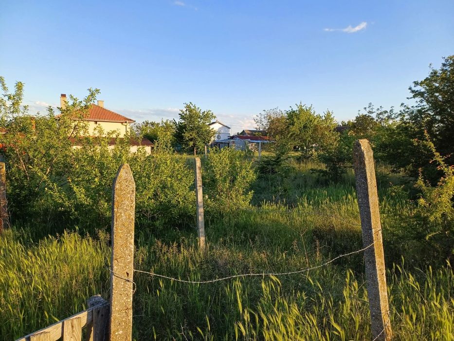 Дава се под наем Парцел в Аксаково - 1240 кв.м за 25.5 € - Снимка #1