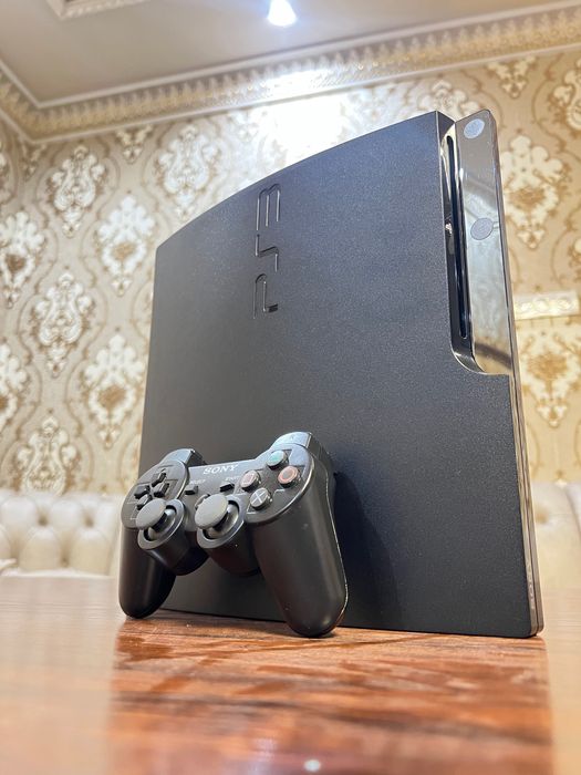 Playstation 3 slim 320gb 22 ta o'yinlari bor
