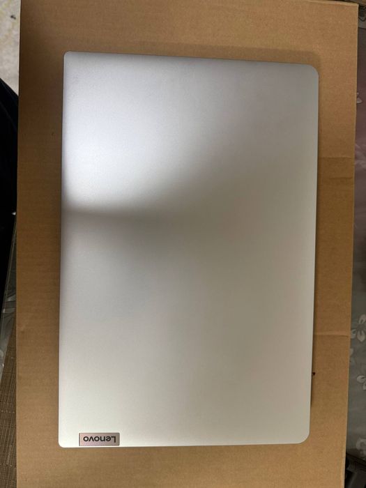 Lenovo IdeaPad 1 15ALC7 — Ryzen 5 / 8 GB / SSD 512 GB