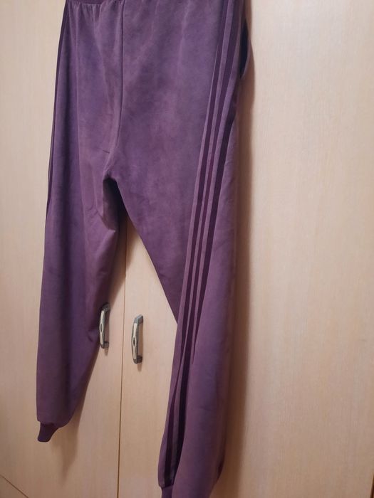 Луксозна дамска спорта долница ADIDAS