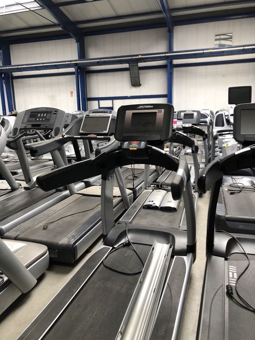Depozit benzi alergare technogym