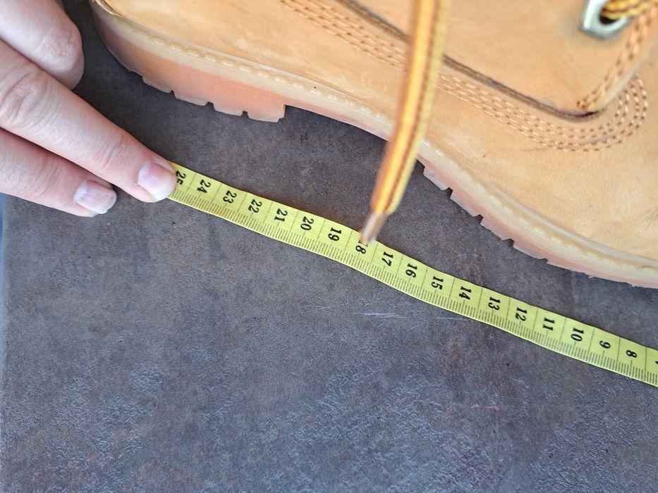 дамски боти,кубинки,зимни обувки номер 39 Timberland,