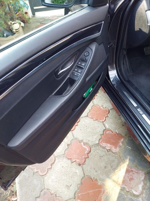 BMW 518d Touring F11 2.0 Diesel 150 CP Automat | 2015 | 216.000 km