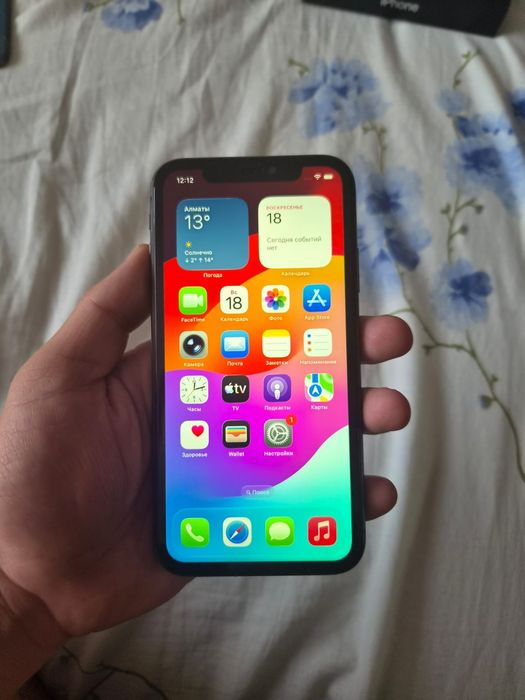 Айфон 11 64гб Iphone