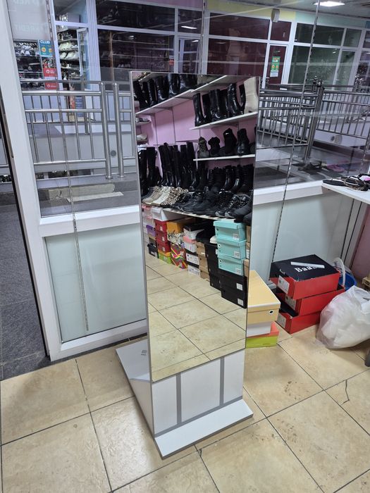 Продам зеркало 10000