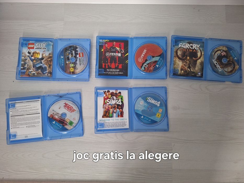 Playstation 4 Pro , 2 manete , state incarcare manete + joc gratis