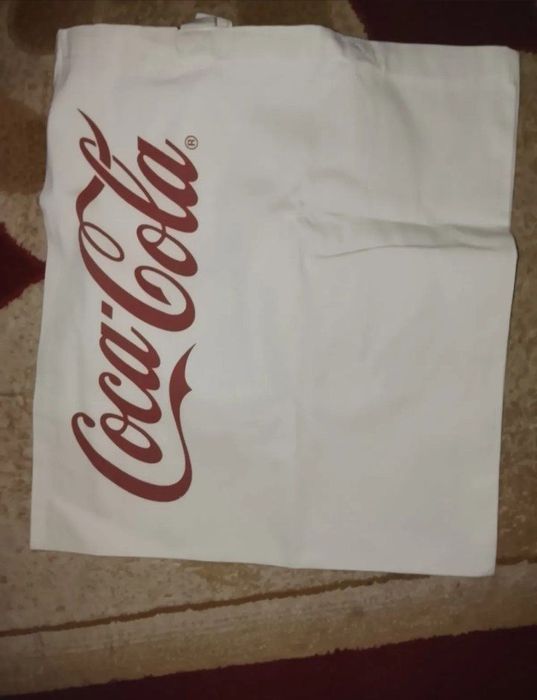 Лимитированный шоппер от самого бренда Coca cola