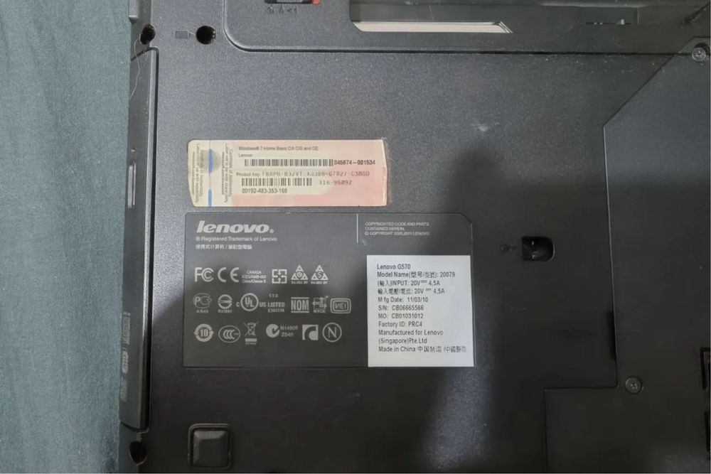 Ноутбук в идеальном состоянии.